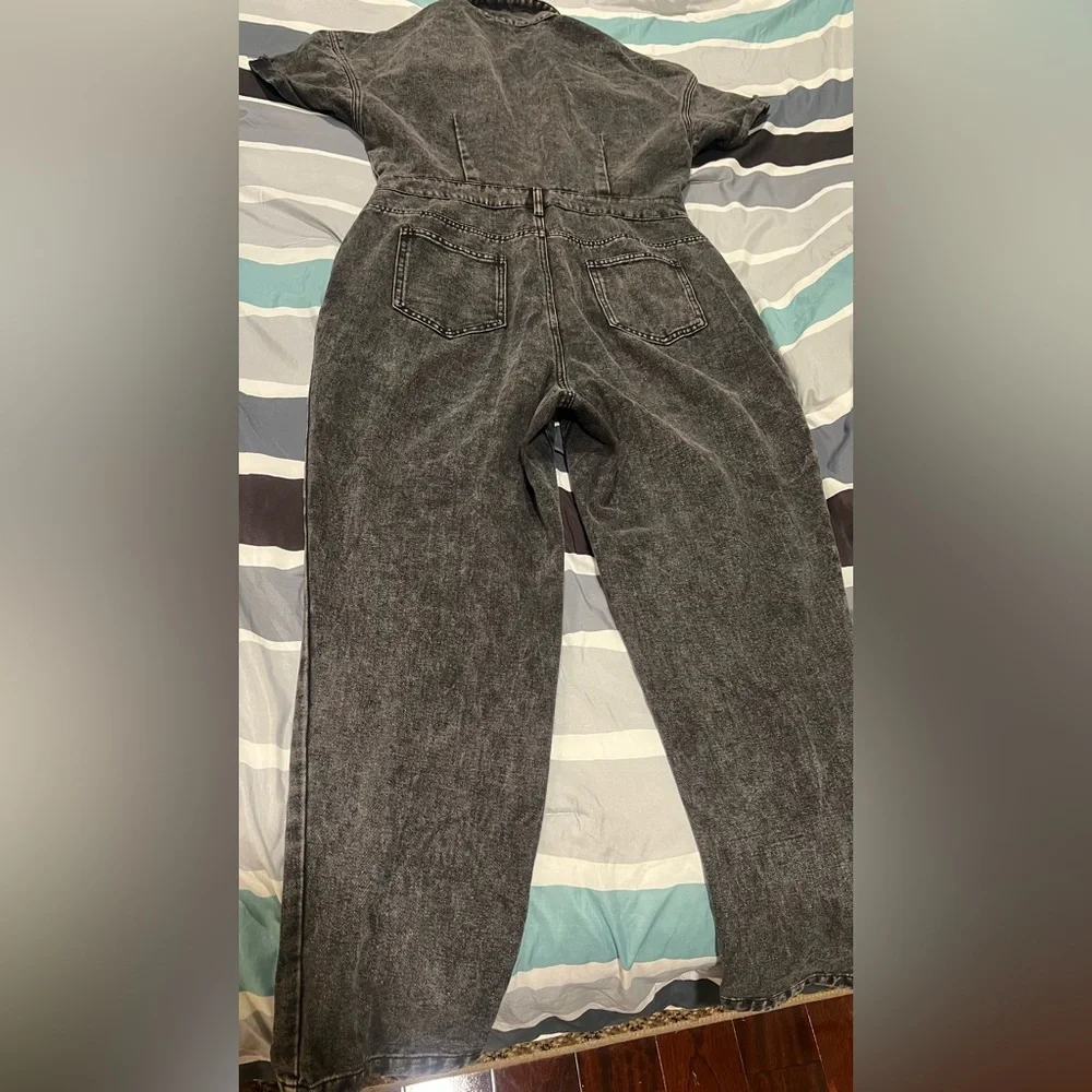 BIG SALE(3 for $50)- Stylish Black Denim Jumpsuit - Picture 4 of 5